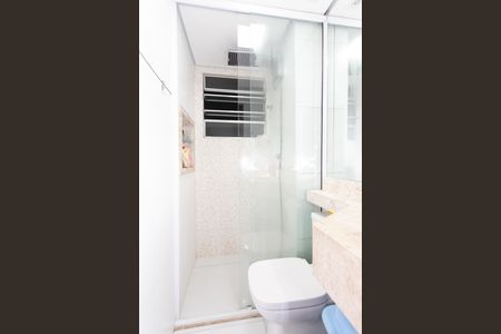 Banheiro de apartamento para alugar com 2 quartos, 52m² em Jardim Laura, Ferraz de Vasconcelos