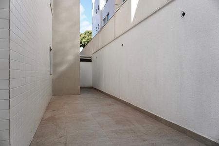 Apartamento à venda com 180m², 3 quartos e 2 vagas Apartamento à venda com 180m², 3 quartos e 2 vagasÁrea Privativa