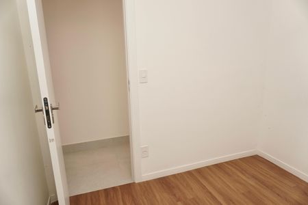 Apartamento à venda com 180m², 3 quartos e 2 vagas Apartamento à venda com 180m², 3 quartos e 2 vagasQuarto 1
