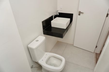 Apartamento à venda com 180m², 3 quartos e 2 vagas Apartamento à venda com 180m², 3 quartos e 2 vagasBanheiro da Suíte