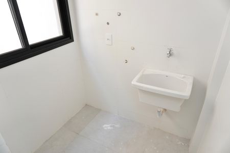 Apartamento à venda com 180m², 3 quartos e 2 vagas Apartamento à venda com 180m², 3 quartos e 2 vagasCozinha e Área de Serviço