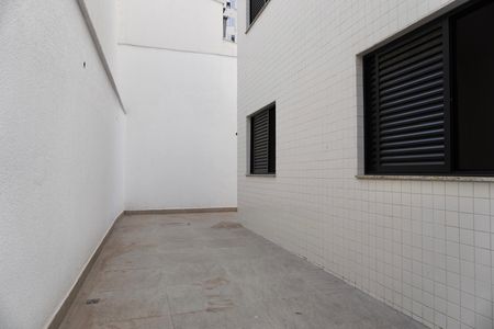 Apartamento à venda com 180m², 3 quartos e 2 vagas Apartamento à venda com 180m², 3 quartos e 2 vagasÁrea Privativa