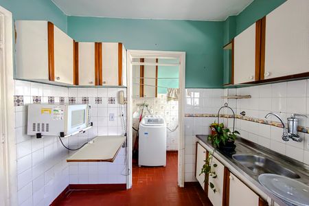 Cozinha de apartamento à venda com 2 quartos, 57m² em Lapa de Baixo, São Paulo