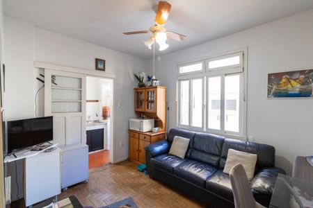 Apartamento à venda com 35m², 1 quarto e sem vaga Apartamento à venda com 35m², 1 quarto e sem vagaSala
