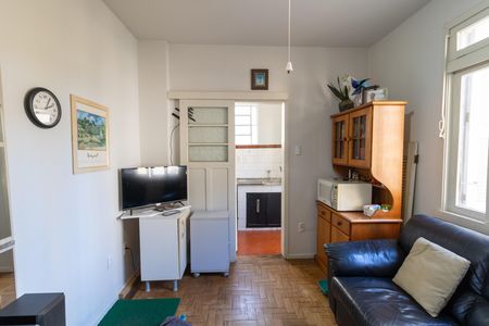 Apartamento à venda com 35m², 1 quarto e sem vaga Apartamento à venda com 35m², 1 quarto e sem vagaSala