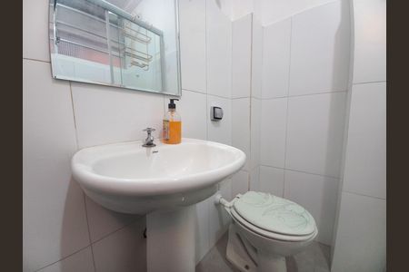 Banheiro de kitnet/studio para alugar com 1 quarto, 35m² em Campos Elíseos, São Paulo