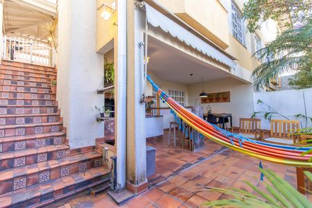 Casa de condomínio para alugar com 220m², 3 quartos e 3 vagas Casa de condomínio para alugar com 220m², 3 quartos e 3 vagasQuintal dos fundos/Area da churrasqueira