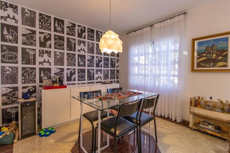 Casa de condomínio para alugar com 220m², 3 quartos e 3 vagas Casa de condomínio para alugar com 220m², 3 quartos e 3 vagasSala 1