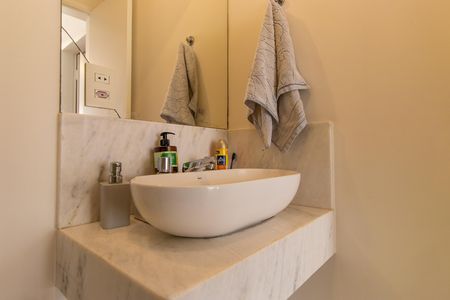 Casa de condomínio para alugar com 220m², 3 quartos e 3 vagas Casa de condomínio para alugar com 220m², 3 quartos e 3 vagasBanheiro social