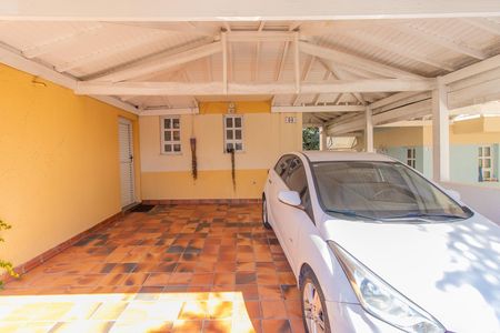 Casa de condomínio para alugar com 220m², 3 quartos e 3 vagas Casa de condomínio para alugar com 220m², 3 quartos e 3 vagasGaragem