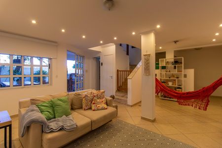 Casa de condomínio para alugar com 220m², 3 quartos e 3 vagas Casa de condomínio para alugar com 220m², 3 quartos e 3 vagasSala 2 - Andar inferior