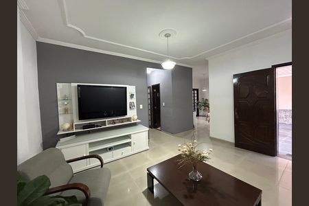 Casa à venda com 3 quartos, 290m² em Praça Seca, Rio de Janeiro