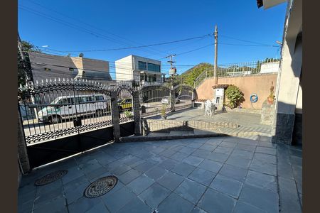 Área comum de casa à venda com 3 quartos, 290m² em Praça Seca, Rio de Janeiro