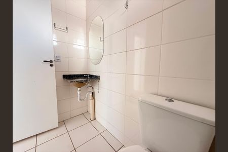 Banheiro de apartamento para alugar com 2 quartos, 47m² em Estoril, Belo Horizonte