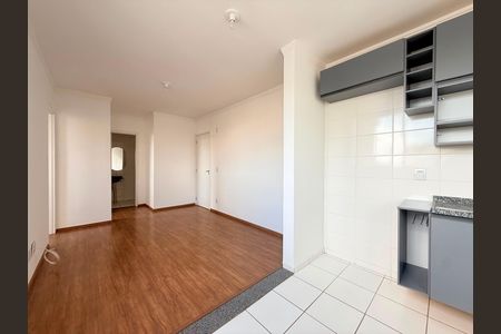Cozinha de apartamento para alugar com 2 quartos, 47m² em Estoril, Belo Horizonte