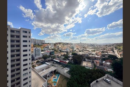 Vista de apartamento para alugar com 2 quartos, 47m² em Estoril, Belo Horizonte