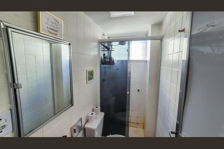 Apartamento à venda com 46m², 2 quartos e 1 vaga Apartamento à venda com 46m², 2 quartos e 1 vagaBanheiro