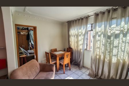 Apartamento à venda com 46m², 2 quartos e 1 vaga Apartamento à venda com 46m², 2 quartos e 1 vagaSala