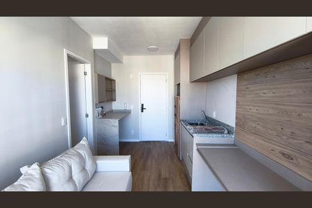 Sala de kitnet/studio para alugar com 1 quarto, 28m² em Liberdade, São Paulo