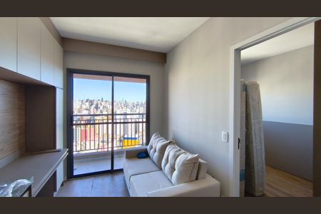 Sala de kitnet/studio para alugar com 1 quarto, 28m² em Liberdade, São Paulo