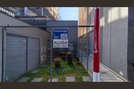 Studio para alugar com 28m², 1 quarto e sem vaga Studio para alugar com 28m², 1 quarto e sem vagaFachada + Plaquinha