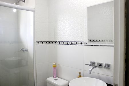 Banheiro  de kitnet/studio para alugar com 1 quarto, 39m² em Vila Augusta, Guarulhos