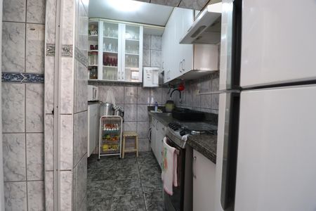 Cozinha de apartamento para alugar com 3 quartos, 75m² em Saraiva, Uberlândia