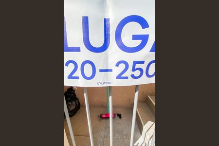 Placa  de casa para alugar com 1 quarto, 40m² em Parque Boturussu, São Paulo