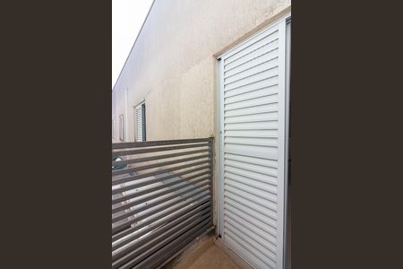 Sacada de casa à venda com 2 quartos, 64m² em Jardim D’abril, Osasco