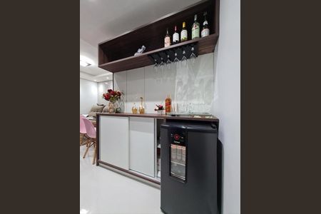 Cozinha de apartamento para alugar com 2 quartos, 53m² em Parque Ipe, São Paulo