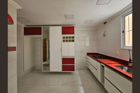 Casa para alugar com 100m², 3 quartos e 2 vagas Casa para alugar com 100m², 3 quartos e 2 vagasCozinha