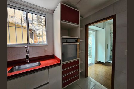 Casa para alugar com 100m², 3 quartos e 2 vagas Casa para alugar com 100m², 3 quartos e 2 vagasCozinha