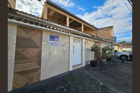 Fachada de casa para alugar com 3 quartos, 100m² em Dona Neli, Nova Iguaçu