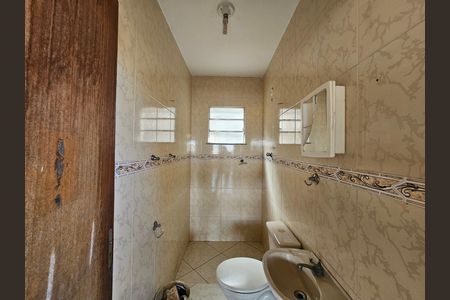Casa para alugar com 100m², 3 quartos e 2 vagas Casa para alugar com 100m², 3 quartos e 2 vagasBanheiro 2