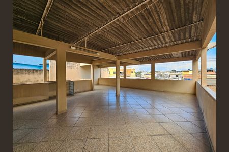 Casa para alugar com 100m², 3 quartos e 2 vagas Casa para alugar com 100m², 3 quartos e 2 vagasTerraço