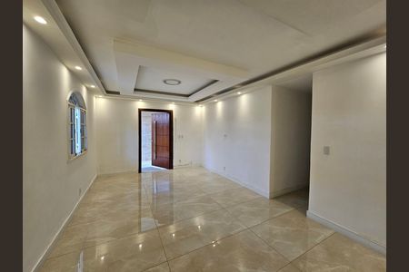 Sala de casa para alugar com 3 quartos, 100m² em Dona Neli, Nova Iguaçu