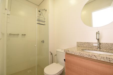 Banheiro da Suíte de apartamento para alugar com 1 quarto, 35m² em Centro, Curitiba