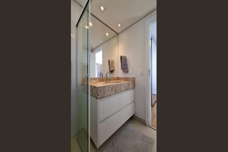 Apartamento à venda com 80m², 1 quarto e 2 vagas Apartamento à venda com 80m², 1 quarto e 2 vagasBanheiro da Suíte
