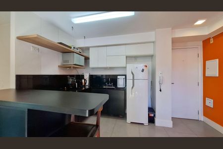 Apartamento à venda com 80m², 1 quarto e 2 vagas Apartamento à venda com 80m², 1 quarto e 2 vagasSala e Cozinha