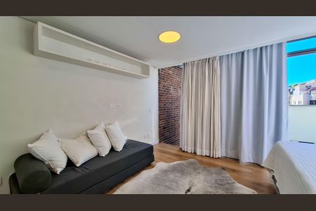 Apartamento à venda com 80m², 1 quarto e 2 vagas Apartamento à venda com 80m², 1 quarto e 2 vagasSuíte