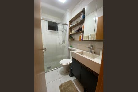Banheiro de apartamento para alugar com 2 quartos, 44m² em Jardim Iris, São Paulo