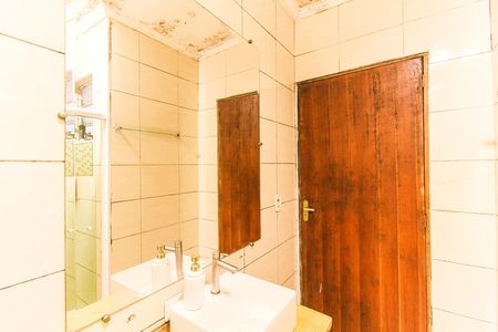 Casa à venda com 125m², 4 quartos e 2 vagasBanheiro - Casa 3