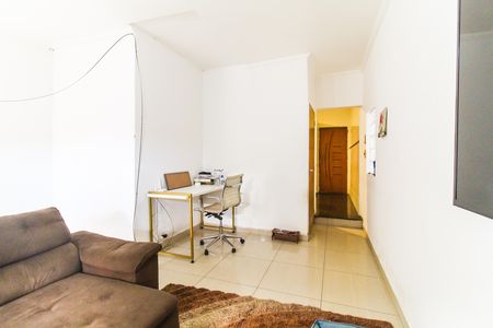 Casa à venda com 125m², 4 quartos e 2 vagasSala - Casa 3