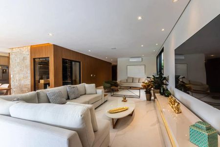 Casa de condomínio à venda com 573m², 4 quartos e 6 vagas Casa de condomínio à venda com 573m², 4 quartos e 6 vagasFoto 13