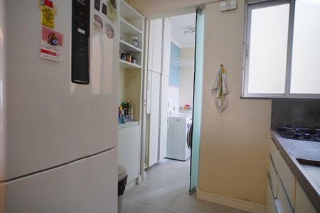 Apartamento à venda com 90m², 2 quartos e 1 vaga Apartamento à venda com 90m², 2 quartos e 1 vagaCozinha
