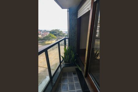 Apartamento à venda com 126m², 3 quartos e 2 vagas Apartamento à venda com 126m², 3 quartos e 2 vagasSacada da suíte