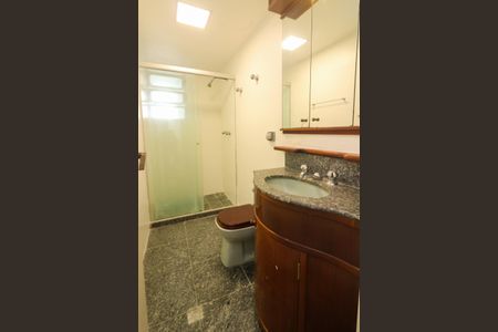 Apartamento à venda com 126m², 3 quartos e 2 vagas Apartamento à venda com 126m², 3 quartos e 2 vagasBanheiro Social