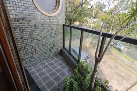 Apartamento à venda com 126m², 3 quartos e 2 vagas Apartamento à venda com 126m², 3 quartos e 2 vagasSacada da Sala