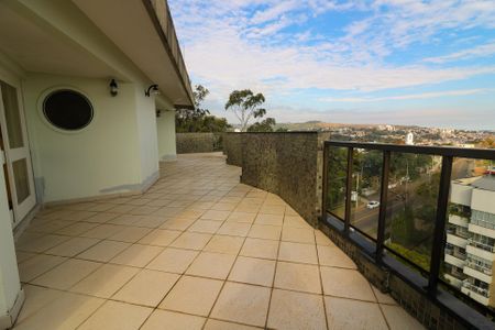 Apartamento à venda com 126m², 3 quartos e 2 vagas Apartamento à venda com 126m², 3 quartos e 2 vagasÁrea comum - Terraço