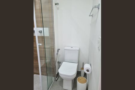 Apartamento à venda com 42m², 2 quartos e 1 vaga Apartamento à venda com 42m², 2 quartos e 1 vagaBanheiro